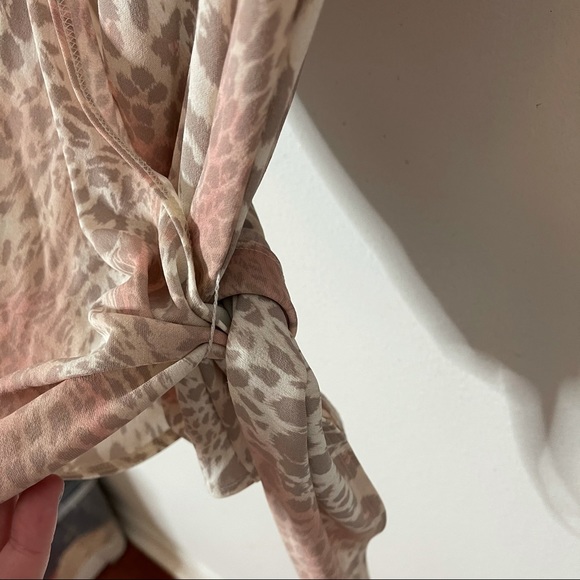 Lafayette 148 Pink Animal Print Wrap Tie BlouseSize SP - Picture 3 of 6